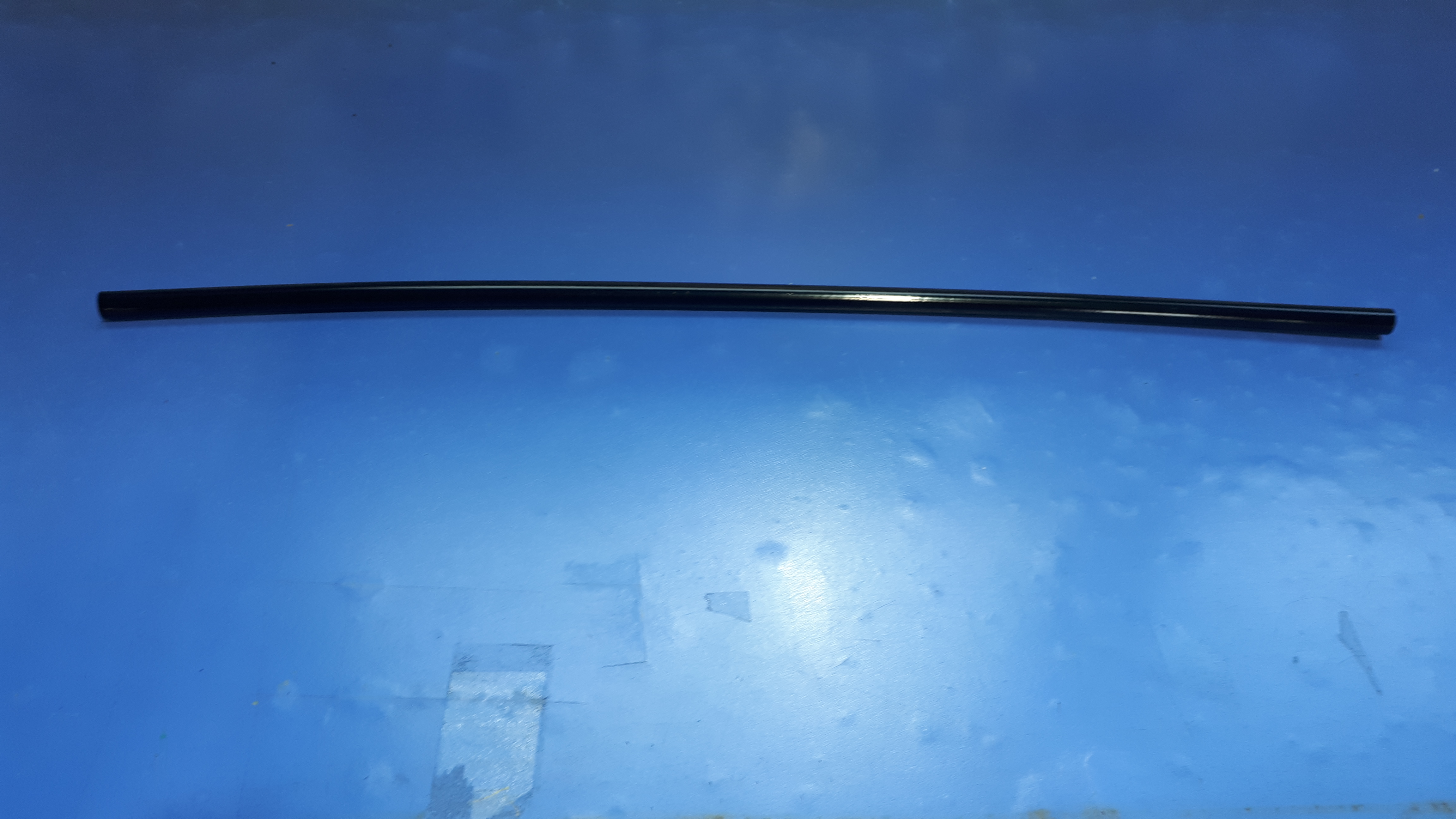 1041353
